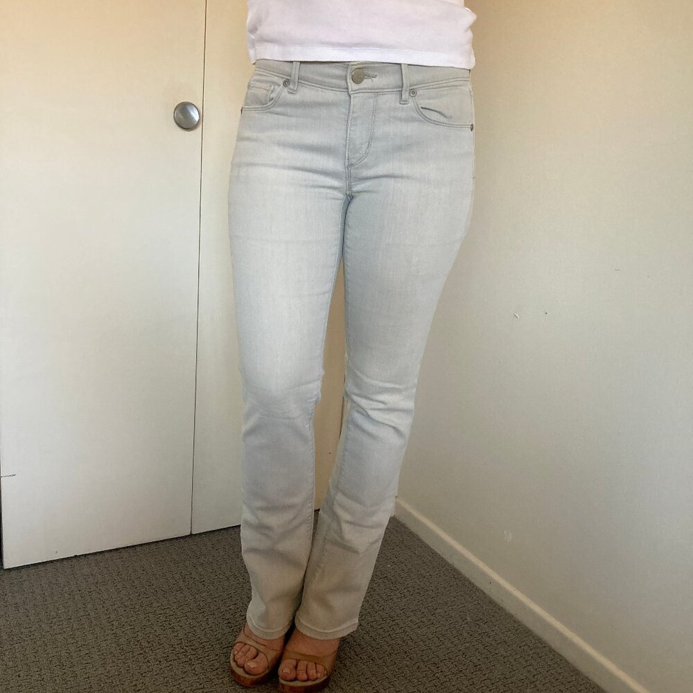 Ann Taylor LOFT Grey jeans- Size 27/4P